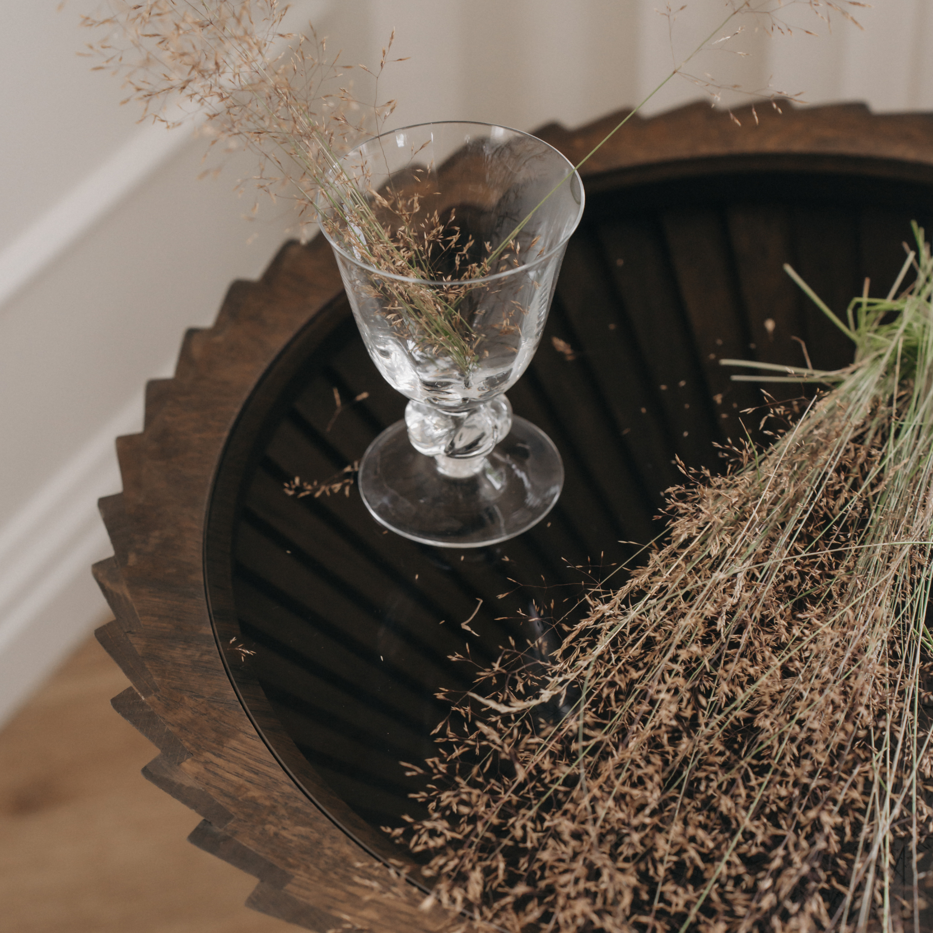 Hyperbel Side Table